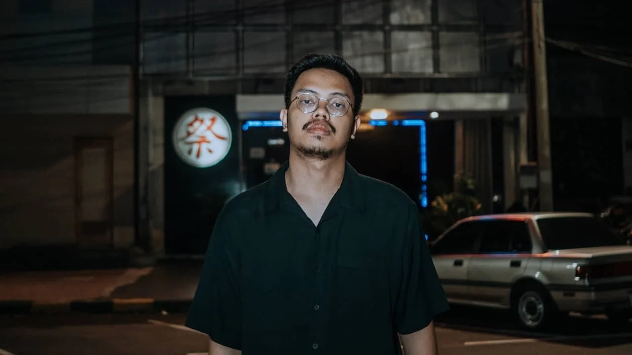 Bleu Clair Connect with Indonesian Comrade Jargen on 'Amani'