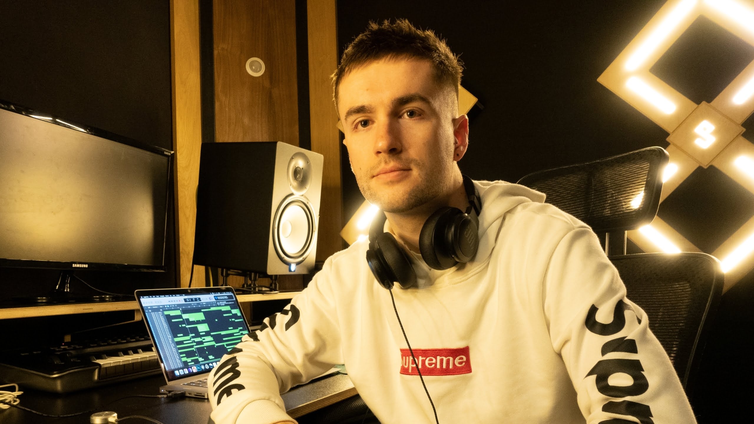 Exclusive Interview with UK producer / DJ - Colezy